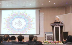 بنیانگذار جمهوری اسلامی ایران امام راحل  (ره) معادلات شرق و غرب را به هم زد