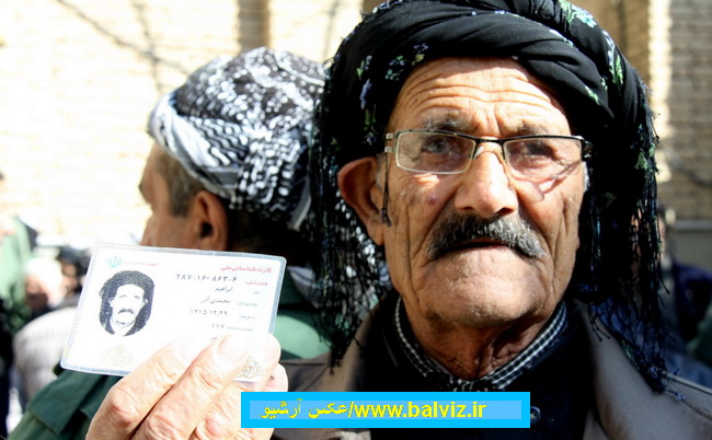 تجلی و حماسه مردم مهاباد در پای صندوق های رای همزمان با سراسر کشور
