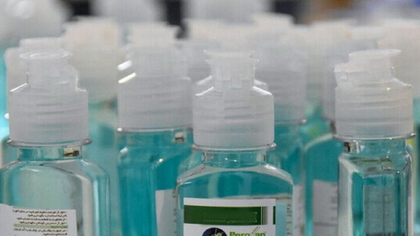 ۱۰هزار بطری “محلول ضد عفونی کننده” به صورت رایگان در بانه توزیع شد