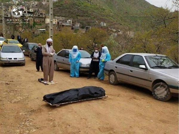 خواندن ” نماز میت” بر پیکر فوت شده کرونایی در استان کرمانشاه