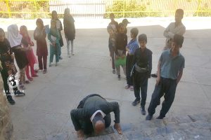 آخرین بوسه بر آستان مدرسه زده شد