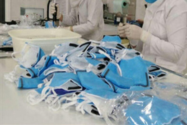 دو هزار عدد ماسک در کارگاه آموزشی فنی و حرفه ای مهاباد تولید شد