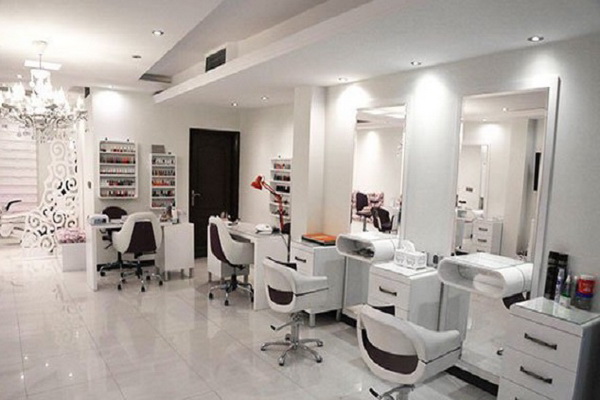 فعالیت آرایشگران مردانه و زنانه و قلیانسراها تا اطلاع ثانوی ممنوع است