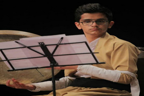 نوازنده جوان مهابادی رتبه اول کشوری را کسب کرد