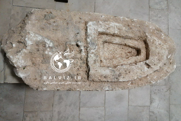 سنگ قبر مربوط به قبرستان پیر باییز مهاباد به موزه مردم شناسی انتقال یافت