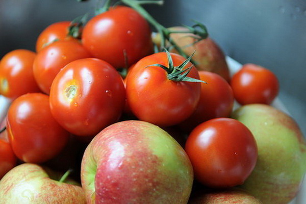 قیمت خرید محصولات حمایتی سیب صنعتی و گوجه فرنگی در کشور تعیین شد