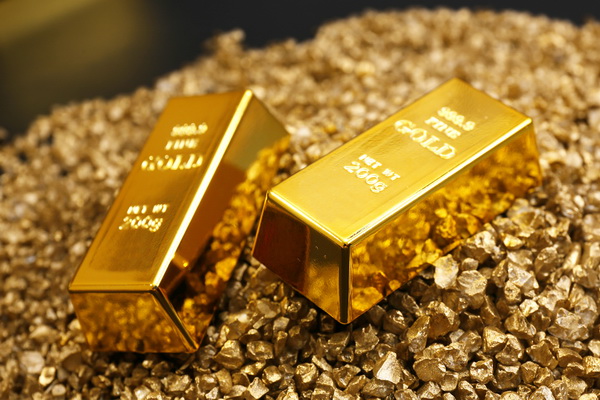 سالانه یک میلیون و ۸۵ هزار تن ماده معدنی طلا در تکاب استخراج می شود
