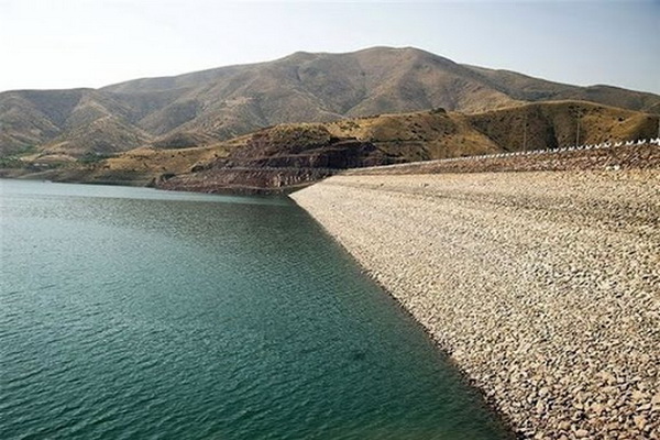 حجم آب مخازن پشت سدهای آذربایجان غربی کاهش یافت