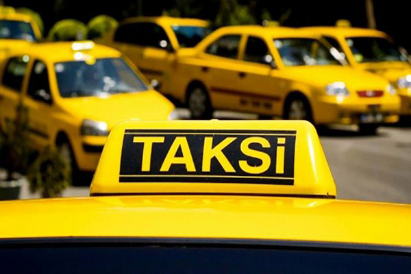 توقیف بیش از 300 دستگاه تاکسی در کرمانشاه