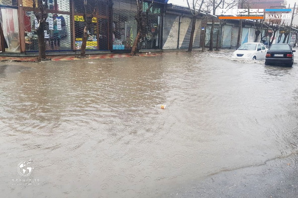 فیلم / طغیان رودخانه ها و جاری شدن آب در سطح معابر شهرهای جنوب استان بر اثر بارش