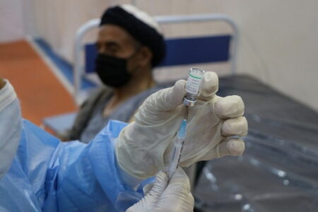 بیش از ۴۰ هزار نفر در مهاباد هنوز واکسن کرونا دریافت نکرده اند