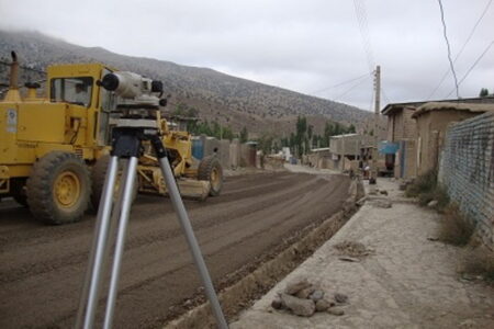 ساخت و بهسازی ۱۸ کیلومتر راه روستایی در سردشت