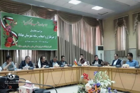 شهردار و اعضای شورای اسلامی مهاباد از خبرنگاران تجلیل کردند