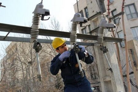 ۵۰ کیلومتر از شبکه توزیع برق مهاباد به کابل خود نگهدار تبدیل شده است