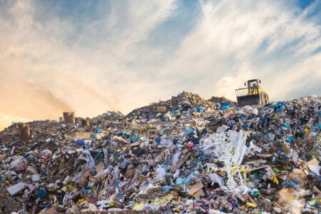 روزانه ۱۶۰ تن زباله در مهاباد تولید می شود