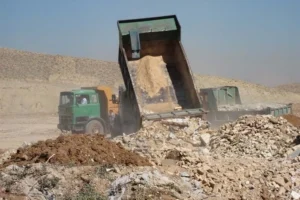 جمع آوری بیش از 200 تن نخاله ساختمانی در مهاباد
