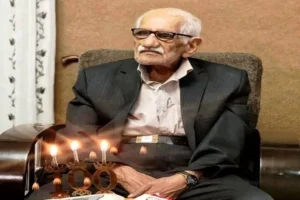 بەتەمەنترین مامۆستا ی ئێران لە مەهاباد دار کۆچی دوایی کرد