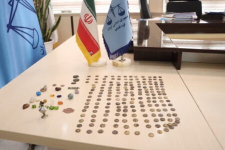 کشف بیش از ۱۷۰ قطعه سکه تاریخی در آذربایجان غربی