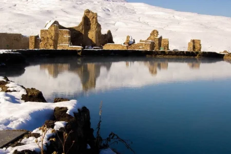آغاز مرمت مجموعه جهانی تخت سلیمان تکاب با اعتبار ۵۰ میلیارد ریال