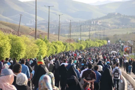برگزاری همایش بزرگ پیاده‌روی خانوادگی در مهاباد