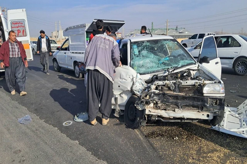تصادف وانت پراید و نیسان جونیور در محور مهاباد-ارومیه، سه مصدوم برجای گذاشت