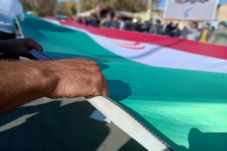 تصاویری از راهپیمایی روز ۱۳ آبان در مهاباد