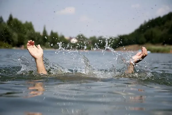 گەنجێکی تەمەن ٢١ ساڵ لە بەنداوی شەهریکەند لە بوکان خنکا